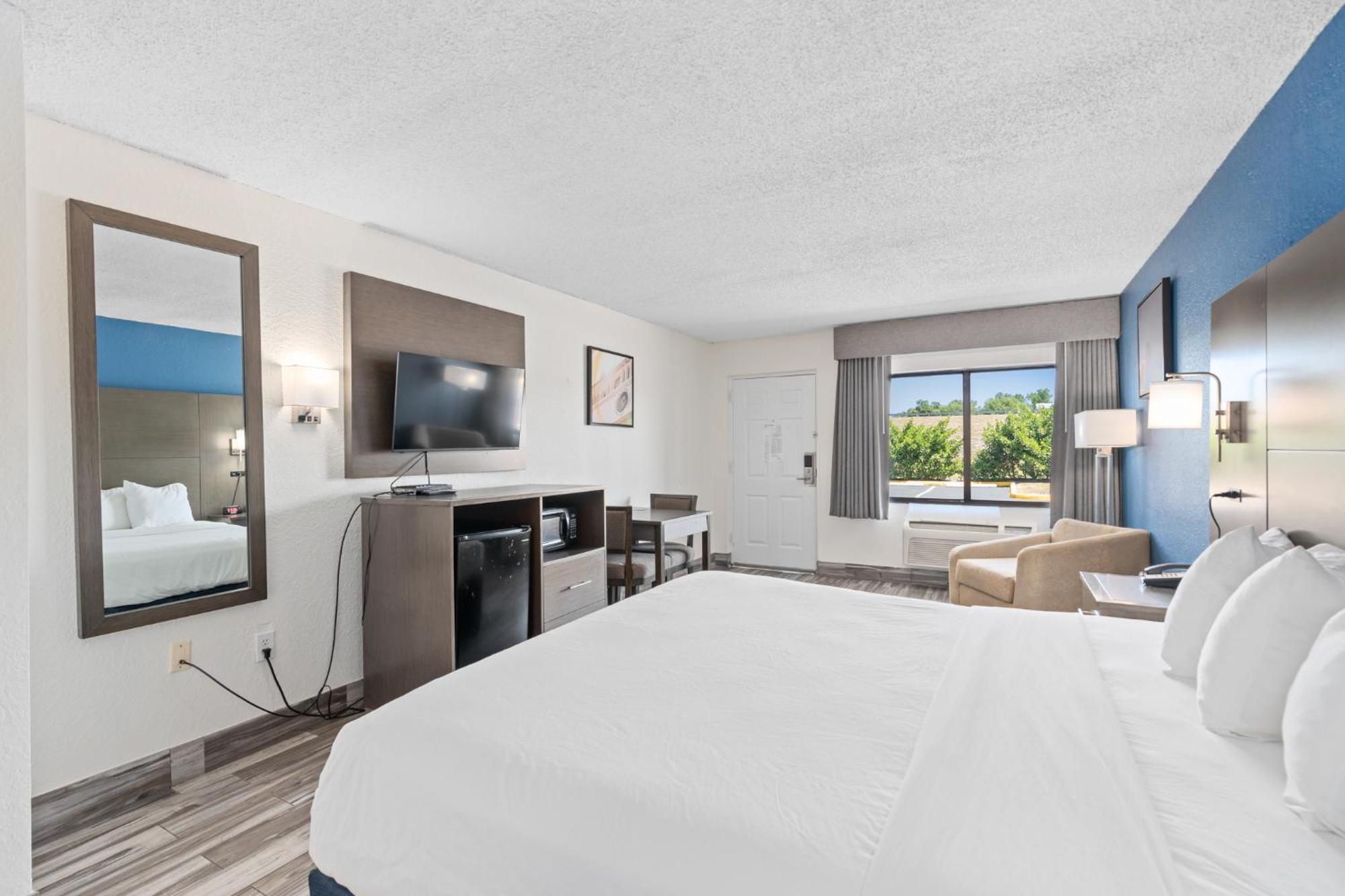 Baymont By Wyndham Orlando East Hotell Alafaya Eksteriør bilde