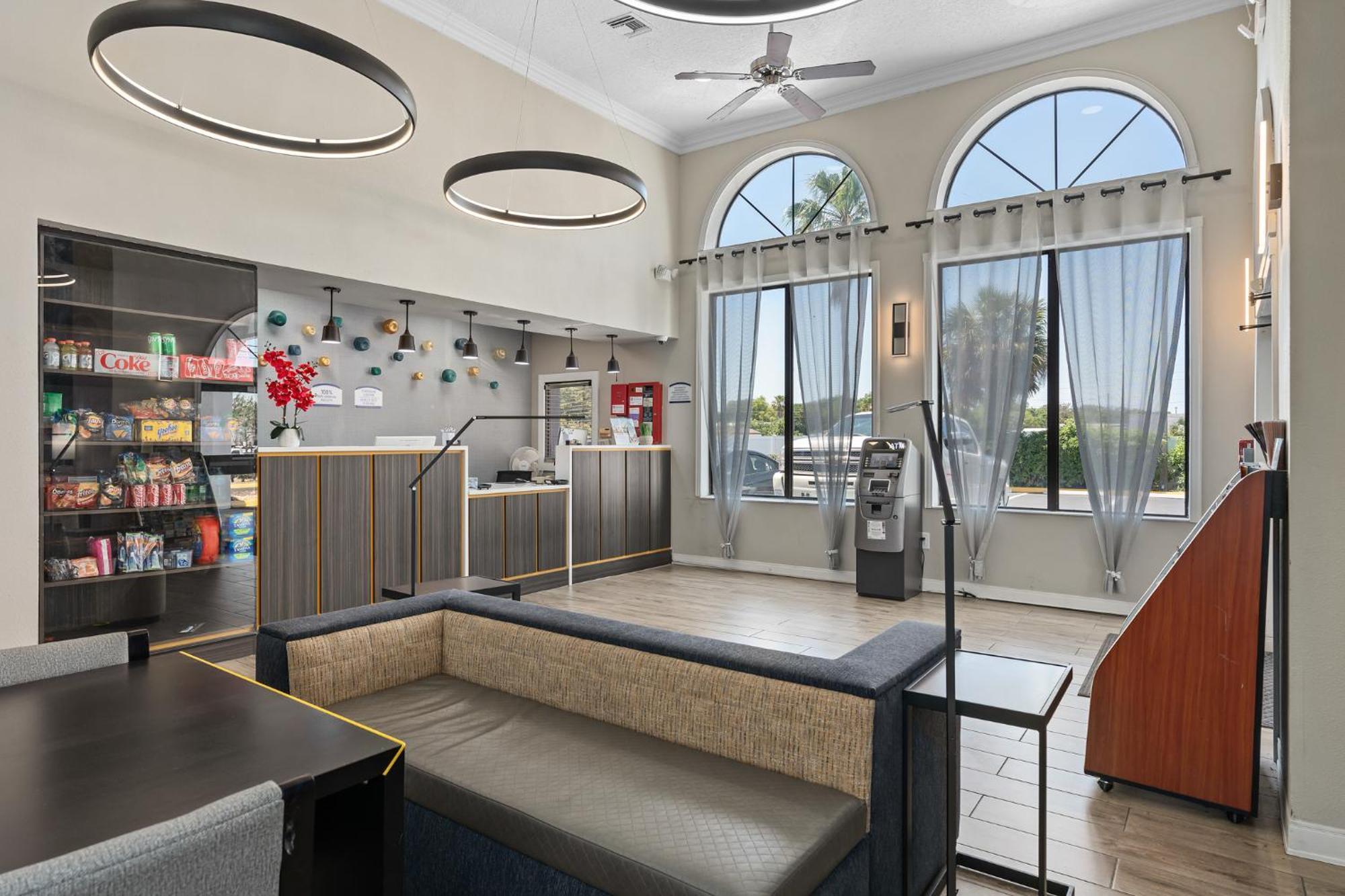 Baymont By Wyndham Orlando East Hotell Alafaya Eksteriør bilde